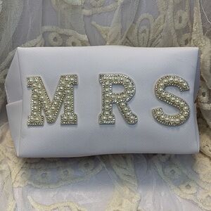 Chenille Letter Patch Bag "MRS"
